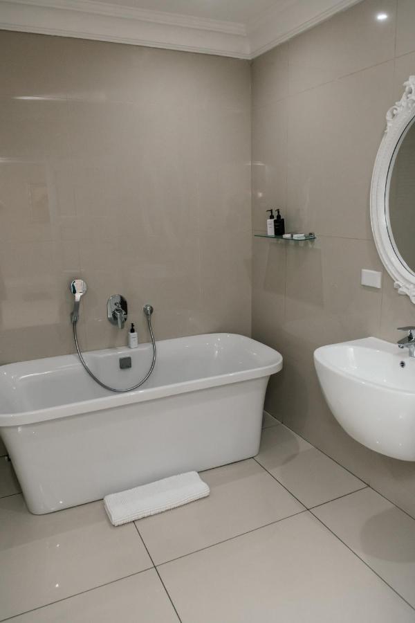 Honeymoon Suite Sea View